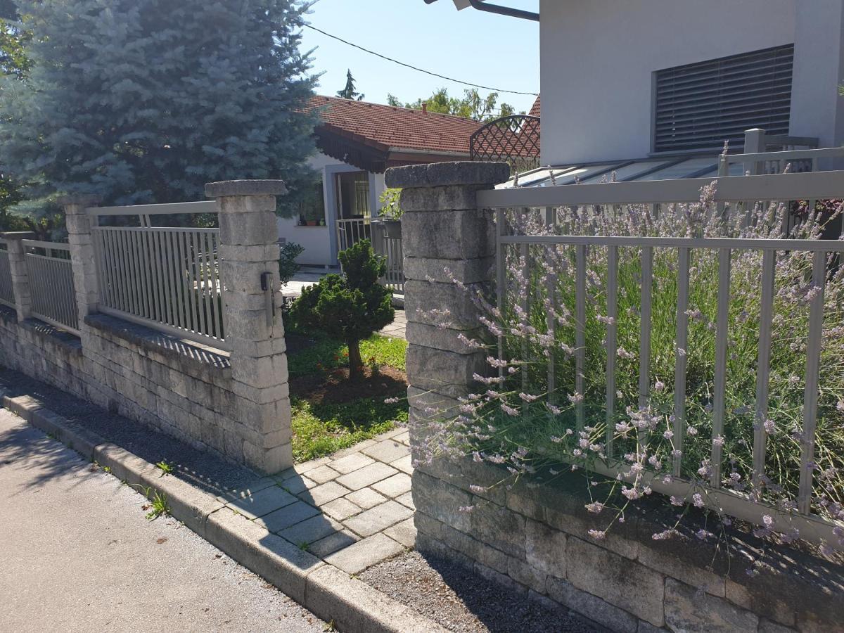 Studio Emma Ljubljana - Free Parking, Ac, Wifi Ngoại thất bức ảnh